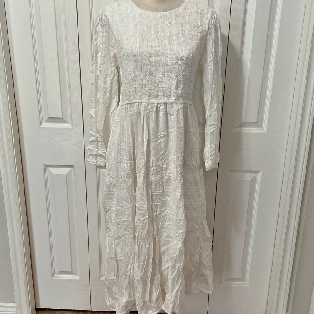 New beautiful Zesica 100% cotton White Long Sleeve Tier Smocked Dress